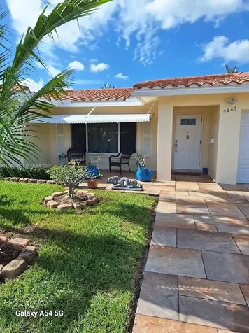 5803 NW 86th Terrace Tamarac FL 33321