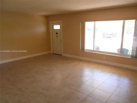 5803 NW 86th Terrace Tamarac FL 33321