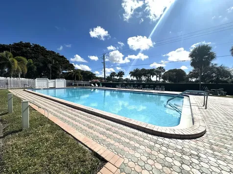 5803 NW 86th Terrace Tamarac FL 33321