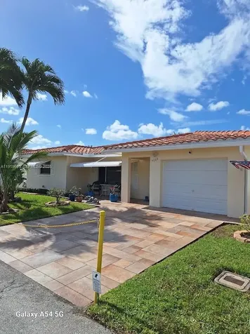 5803 NW 86th Terrace Tamarac FL 33321
