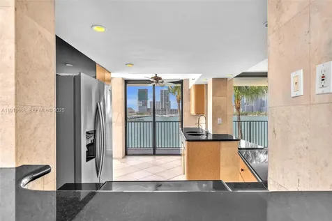 801 N Venetian Drive Miami Beach FL 33139