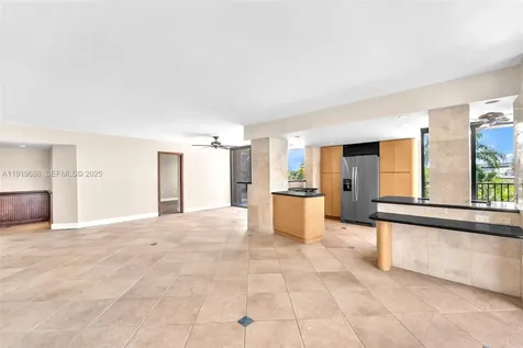 801 N Venetian Drive Miami Beach FL 33139