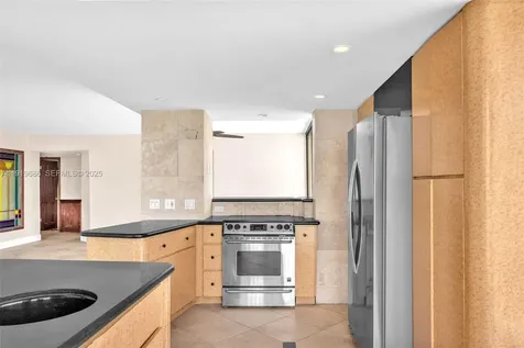 801 N Venetian Drive Miami Beach FL 33139