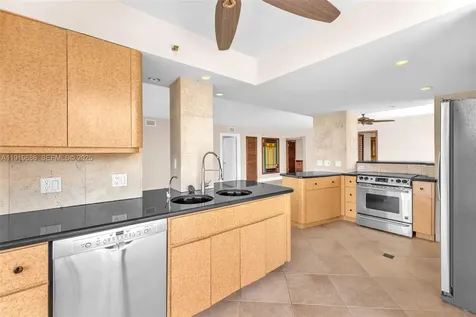 801 N Venetian Drive Miami Beach FL 33139