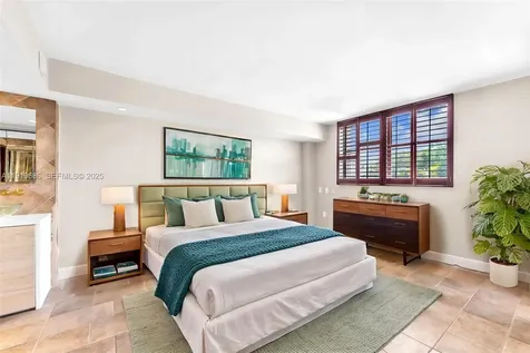 801 N Venetian Drive Miami Beach FL 33139