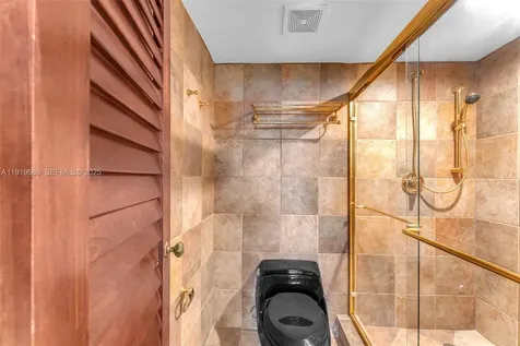 801 N Venetian Drive Miami Beach FL 33139