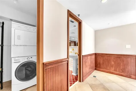 801 N Venetian Drive Miami Beach FL 33139