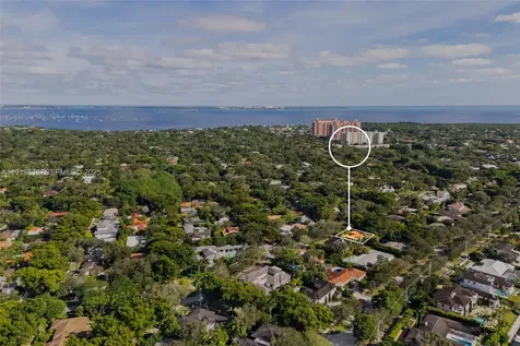 6520 San Vicente Street Coral Gables FL 33146