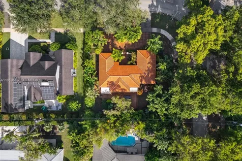 6520 San Vicente Street Coral Gables FL 33146