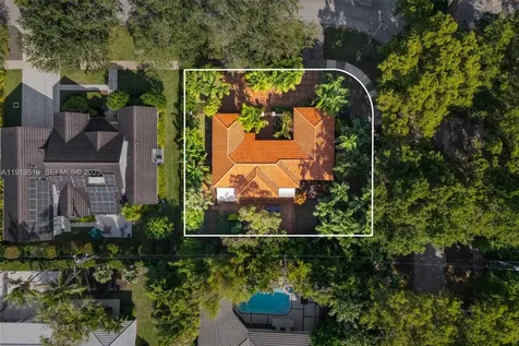 6520 San Vicente Street Coral Gables FL 33146