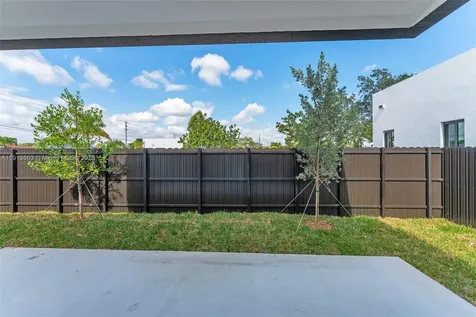 12393 SW 220th Street Miami FL 33170