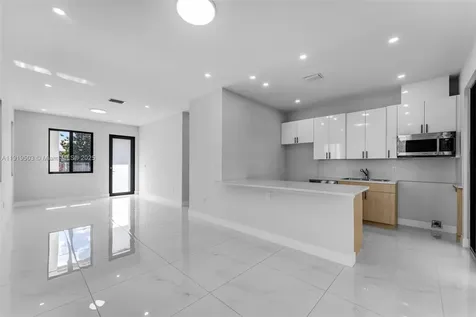 12393 SW 220th Street Miami FL 33170