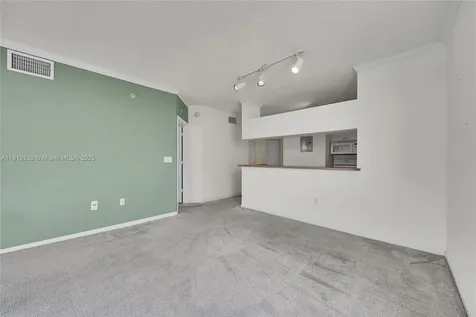 17125 N Bay Road Sunny Isles Beach FL 33160