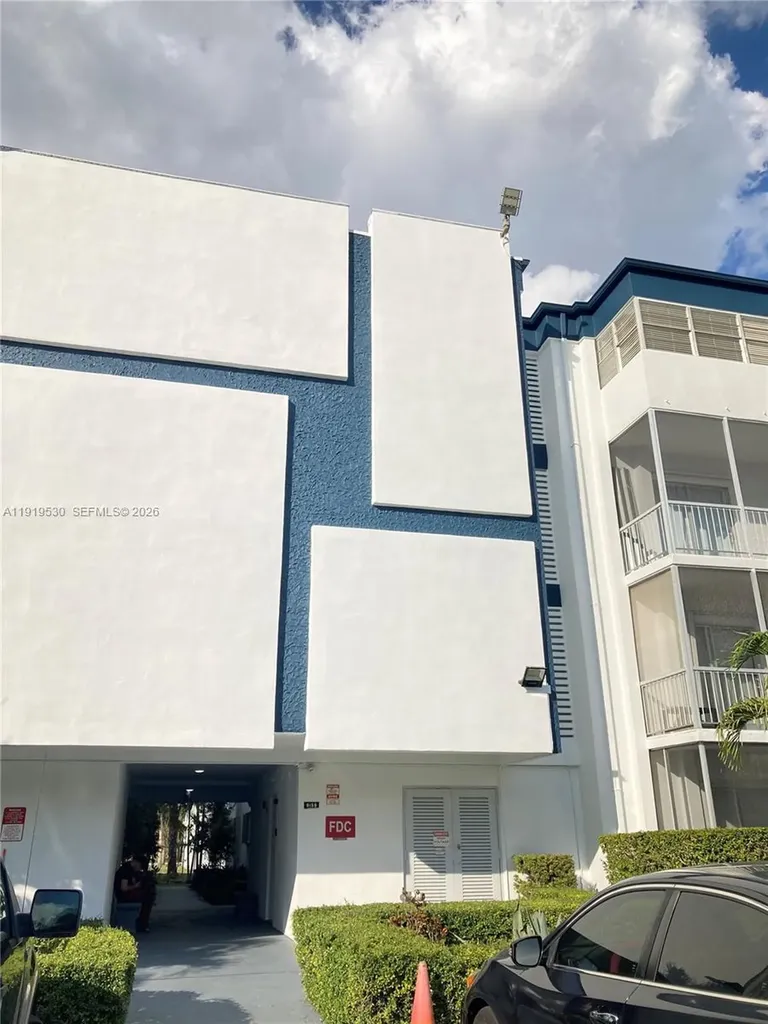 9159 SW 77th Avenue Miami FL 33156