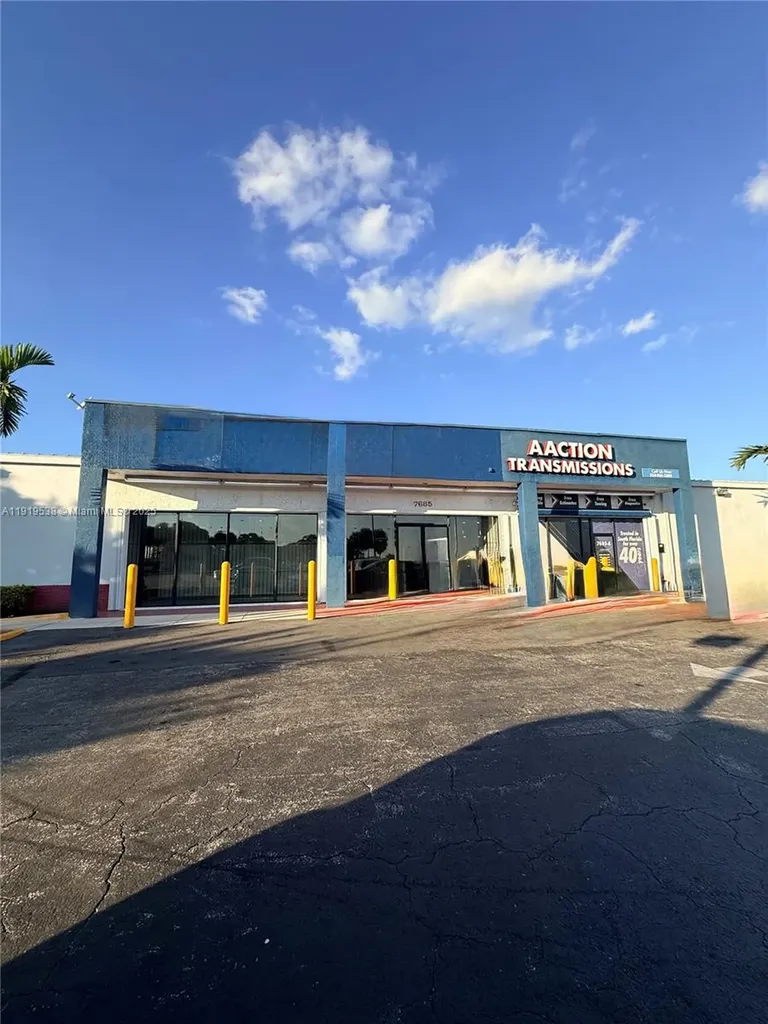 7685 Pines Boulevard Hollywood FL 33024