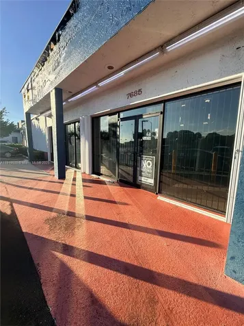 7685 Pines Boulevard Hollywood FL 33024