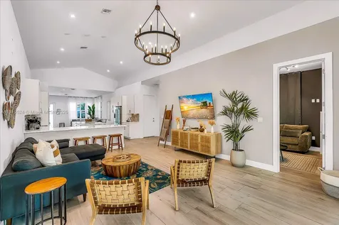 1522 NE 17th Way Fort Lauderdale FL 33304