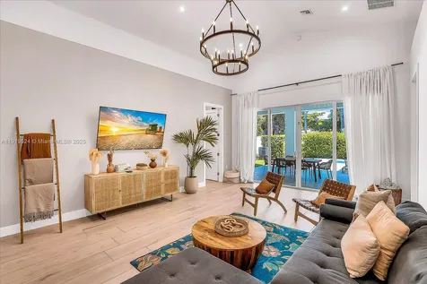 1522 NE 17th Way Fort Lauderdale FL 33304