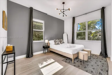 1522 NE 17th Way Fort Lauderdale FL 33304