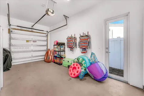 1522 NE 17th Way Fort Lauderdale FL 33304