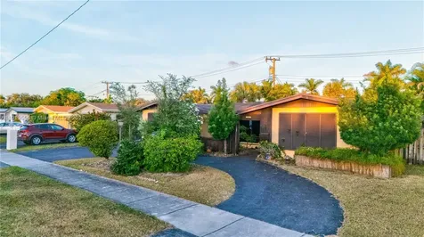 20605 NE 19th Court Miami FL 33179