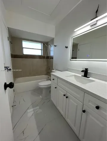 5102 NW 36th Street Lauderdale Lakes FL 33319