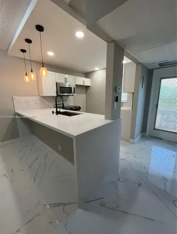 5102 NW 36th Street Lauderdale Lakes FL 33319