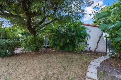 3600 SW 1st Avenue Miami FL 33145