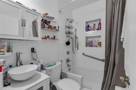 3600 SW 1st Avenue Miami FL 33145