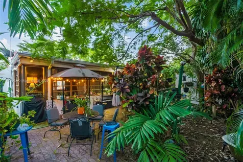 3600 SW 1st Avenue Miami FL 33145