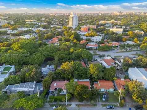 3600 SW 1st Avenue Miami FL 33145