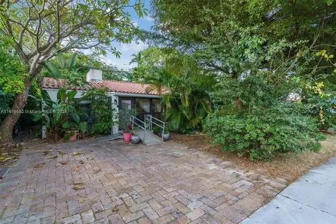 3600 SW 1st Avenue Miami FL 33145