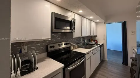 7051 Environ Boulevard Lauderhill FL 33319