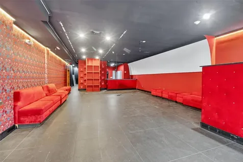 1218 Washington Avenue Miami Beach FL 33139