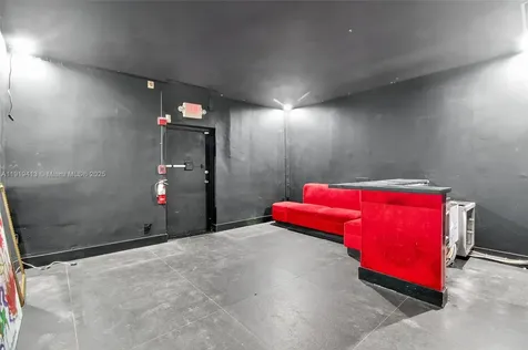 1218 Washington Avenue Miami Beach FL 33139