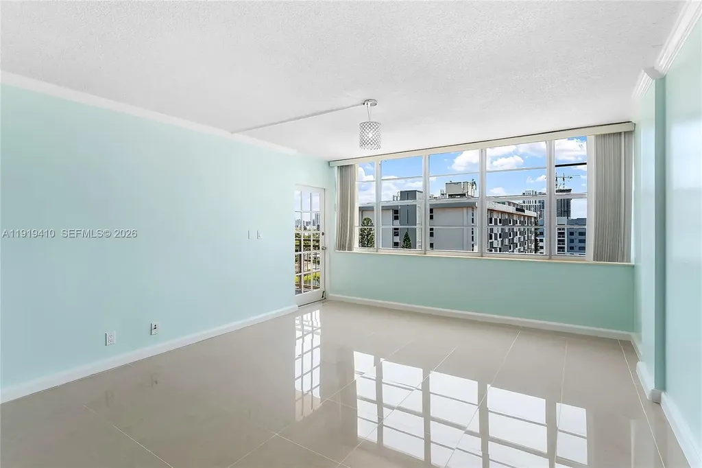 2025 NE 164th Street North Miami Beach FL 33162