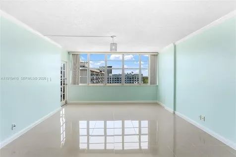 2025 NE 164th Street North Miami Beach FL 33162