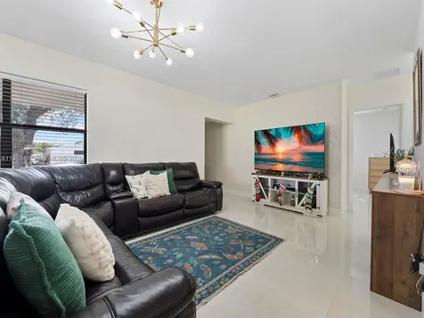 1562 NW 8th Avenue Homestead FL 33030