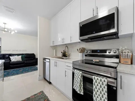 1562 NW 8th Avenue Homestead FL 33030
