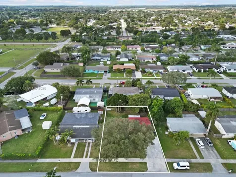 1562 NW 8th Avenue Homestead FL 33030