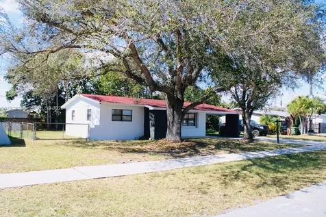 1562 NW 8th Avenue Homestead FL 33030