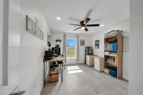 1301 Dorothy Avenue N Lehigh Acres FL 33971