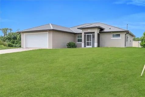 1301 Dorothy Avenue N Lehigh Acres FL 33971