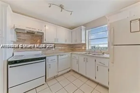 2025 NE 164th Street North Miami Beach FL 33162