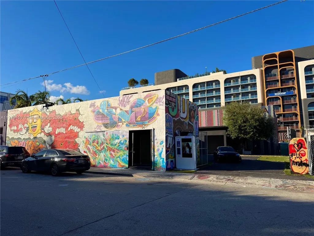 239 NW 26th Street Miami FL 33127