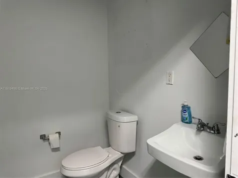 239 NW 26th Street Miami FL 33127
