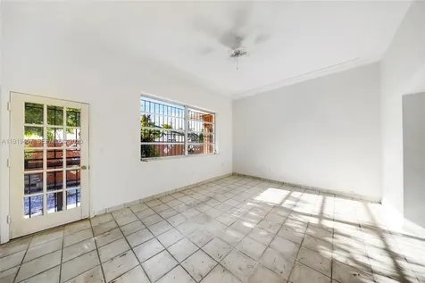 297 Eucalyptus Drive Hialeah FL 33010