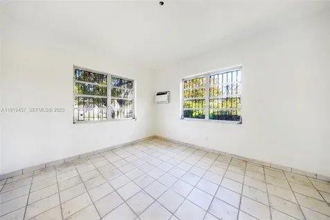 297 Eucalyptus Drive Hialeah FL 33010