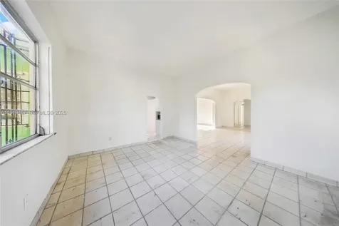 297 Eucalyptus Drive Hialeah FL 33010