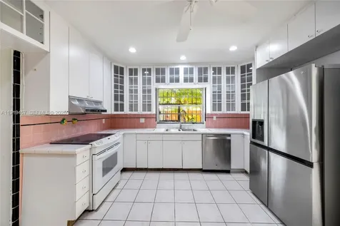 297 Eucalyptus Drive Hialeah FL 33010
